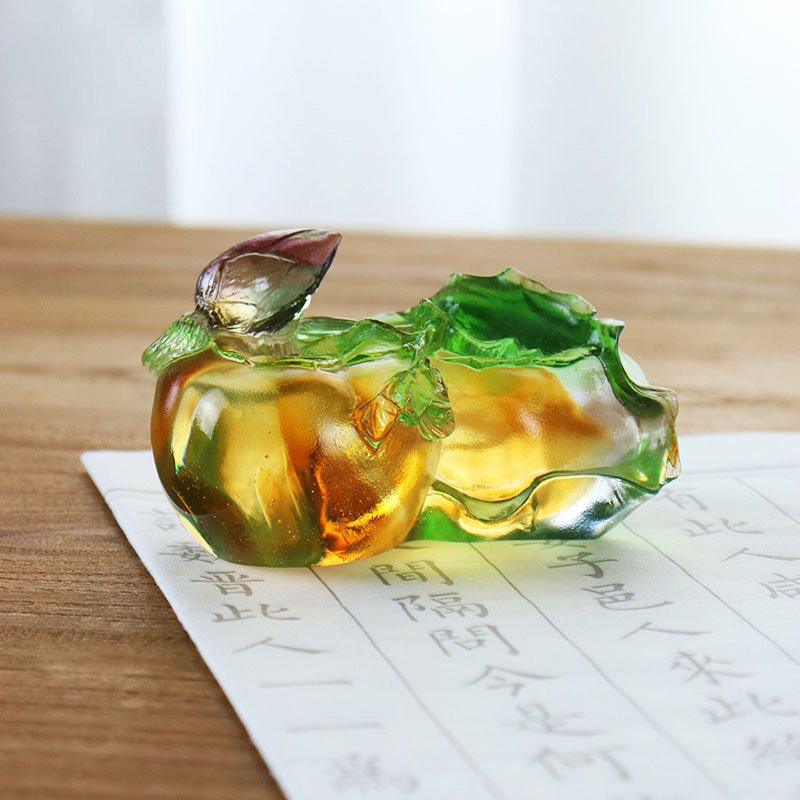 Ornamente de sculptură din sticlă colorată în formă de curmal