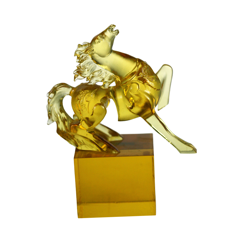 Ornament de sigiliu din sticlă de cristal Golden Horse