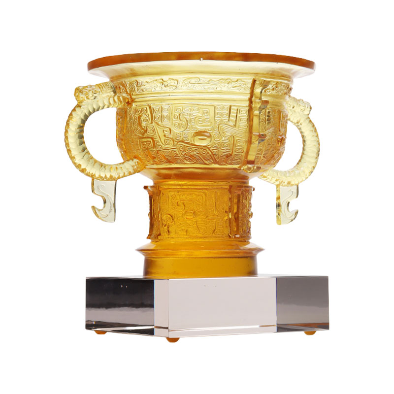 Trepied chinezesc cu mâner cu urechi de dragon și model cu spini