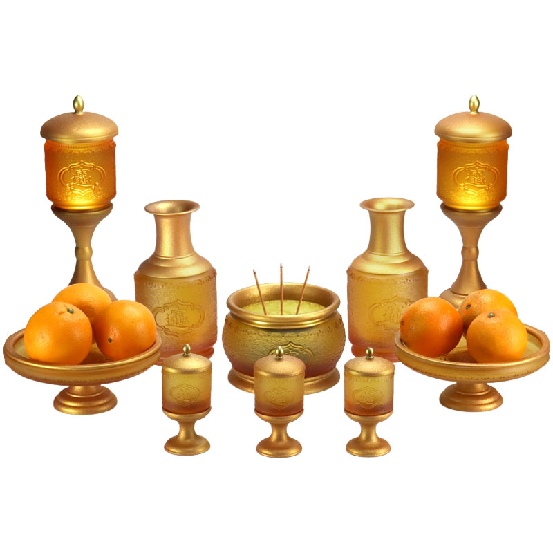 Oferte de sticlă pentru templul budist pentru a aduce bogăție și comori