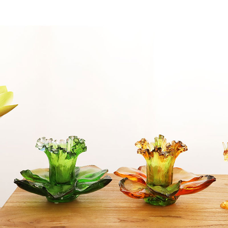 Suport de lumanare din sticla in forma de petala