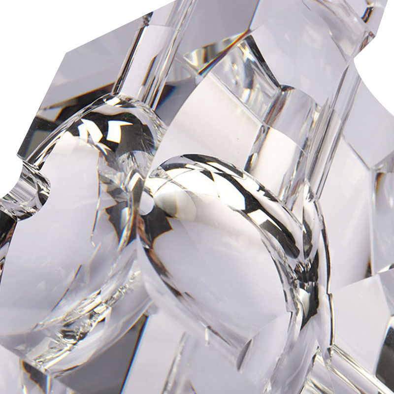 Scrumiera din cristal transparent cu design geometric simplu