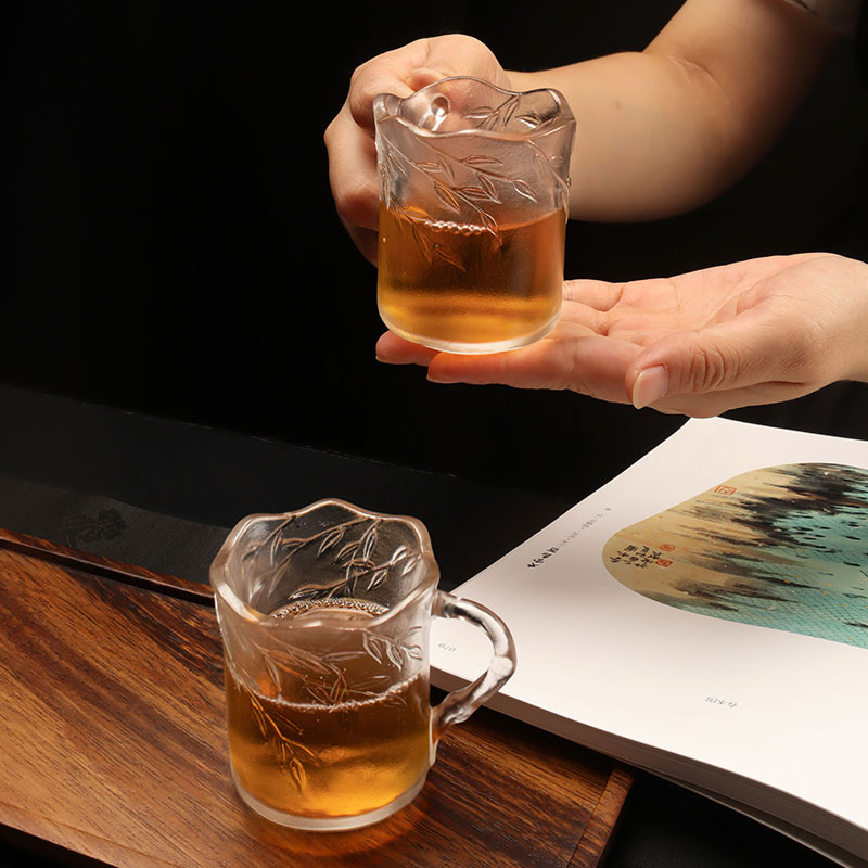 Cești De Sticlă Cu Mânere în relief de frunze de bambus