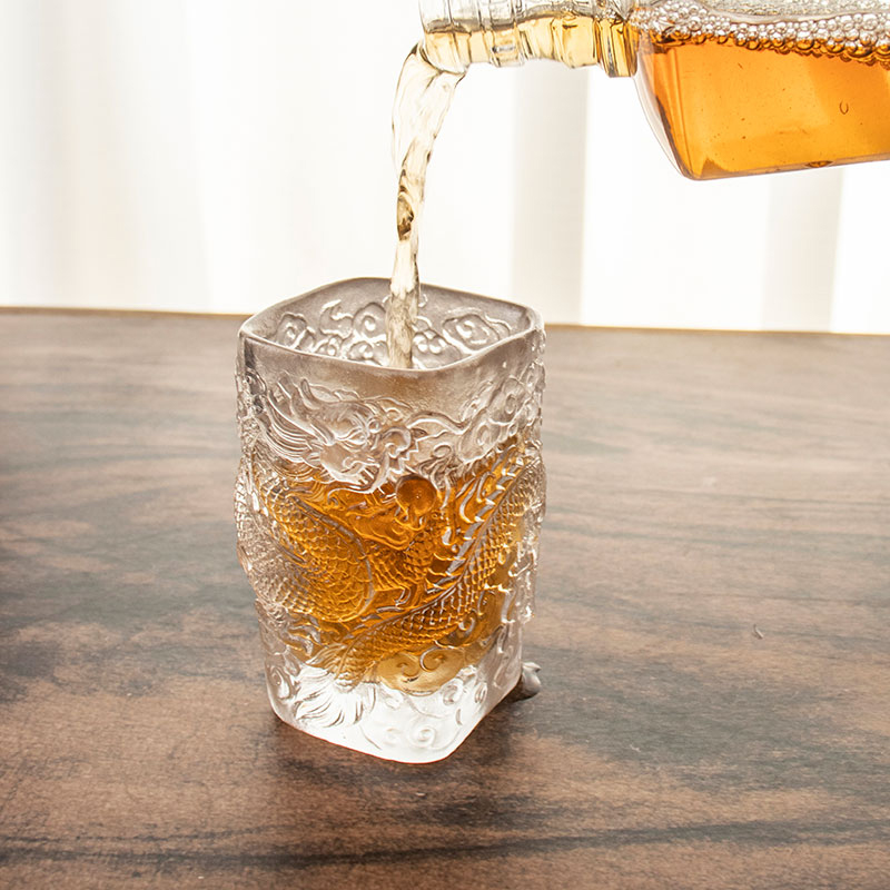 Cană de vin din sticlă în relief Dragon antic ceașcă de ceai