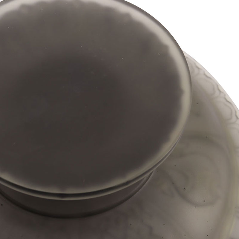 Fructeier cu glazură de culoare gri