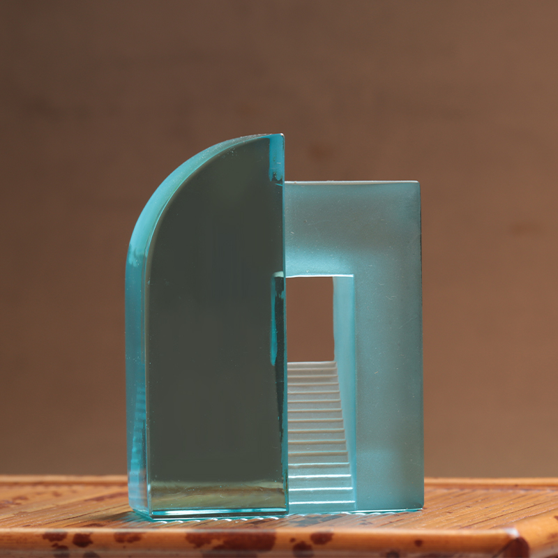 Ornamente chinezești de jucărie din sticlă mată de culoare albastră