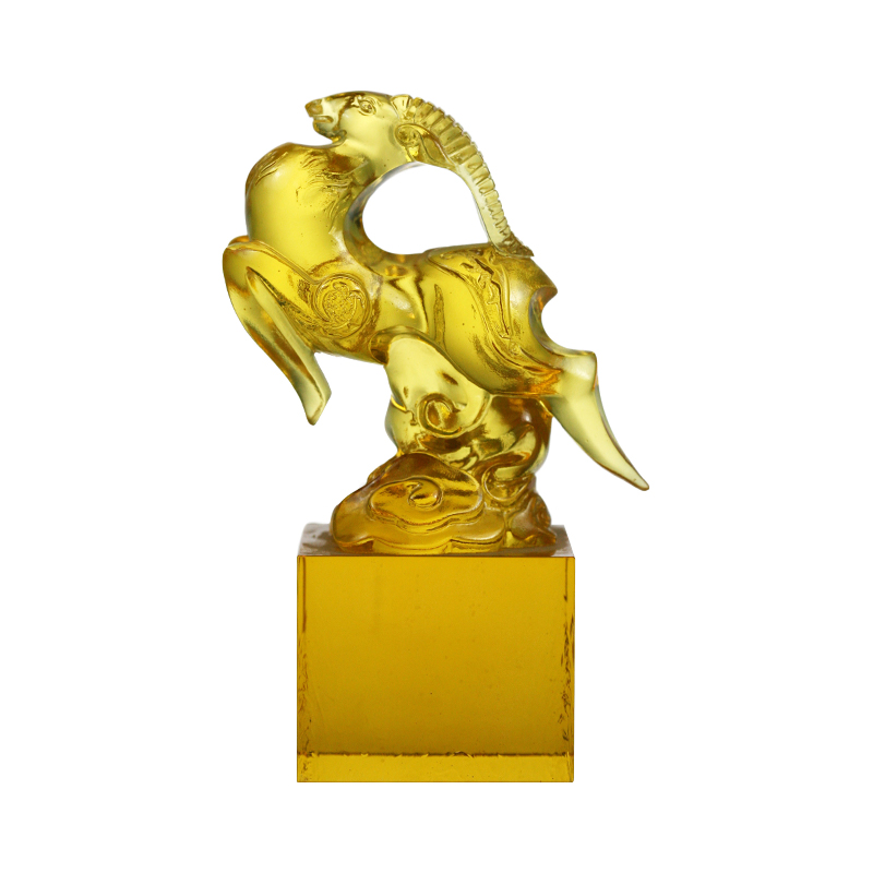 Sigiliu din cristal de sticlă în formă de oaie transparent auriu