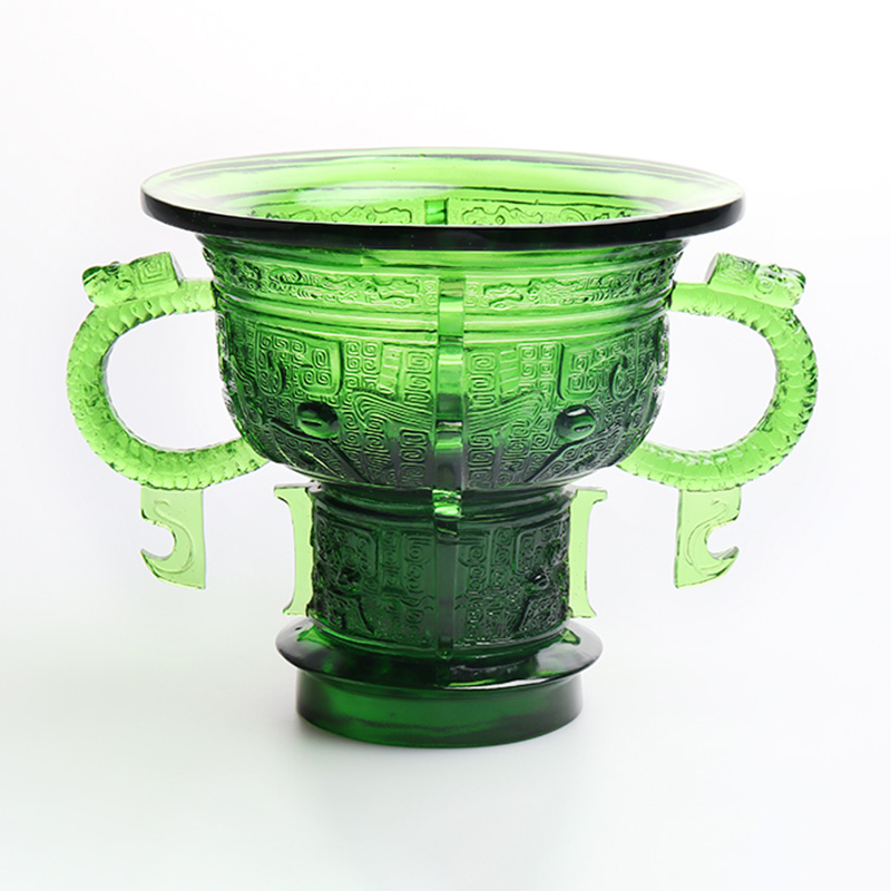 Trepied chinezesc cu mâner cu urechi de dragon și model cu spini