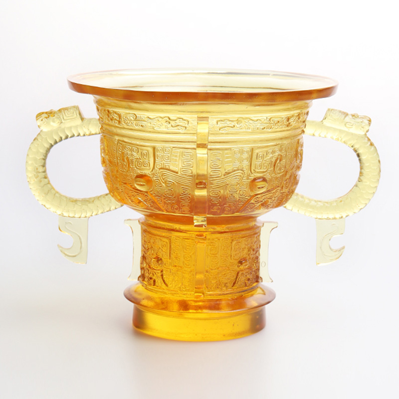 Trepied chinezesc cu mâner cu urechi de dragon și model cu spini